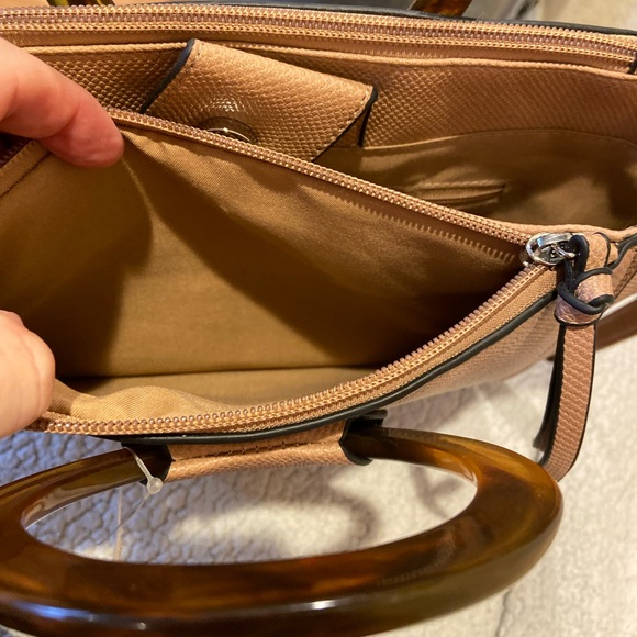 NWT Altard State blush purse double handles and adjustable strap - Picture 11 of 12